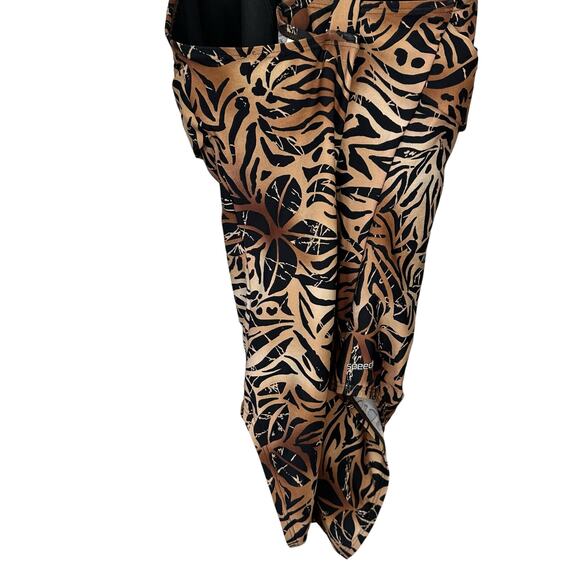 Speedo Leopard Print Halter Style One Piece Swimsuit Wrap Twist Front Womens 18 - Picture 4 of 13